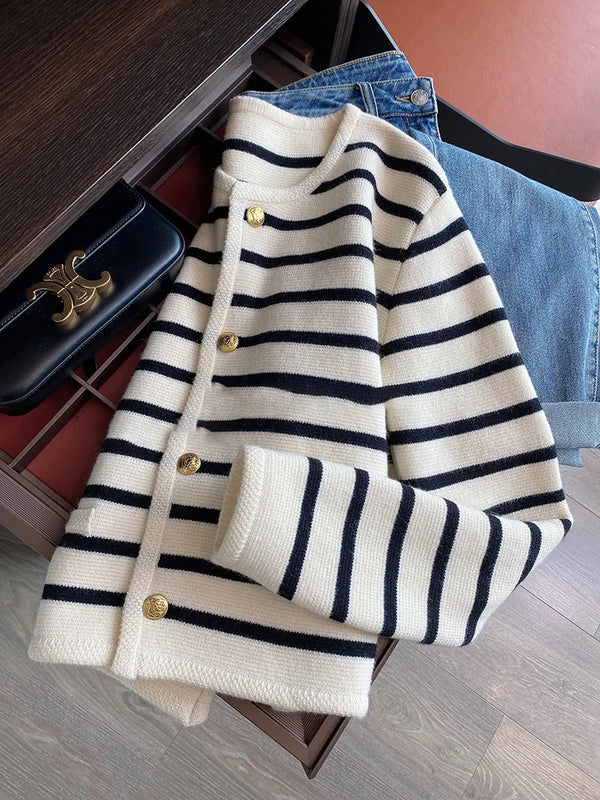 Gestreifter Strickcardigan für Alltag
